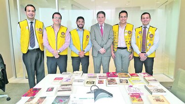BiblioMetro Leones 20-30 recibe donación