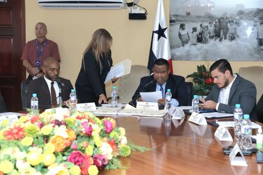 Comisión de Credenciales archivó tres denuncias contra exmagistrados