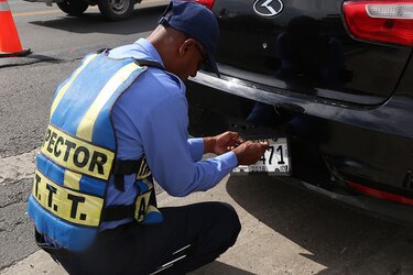 ATTT extiende vigencia de licencias expiradas hasta el 30 de septiembre y prorroga suspensión de multa por placa vencida