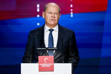 Scholz expresa apoyo a Canadá y advierte a Estados Unidos que Europa responderá a guerra comercial
