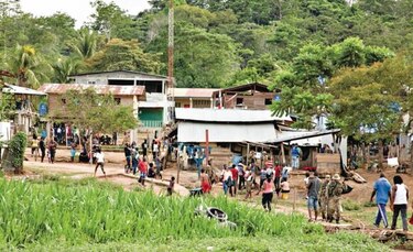 Caravana de migrantes zarpa de Bajo Chiquito
