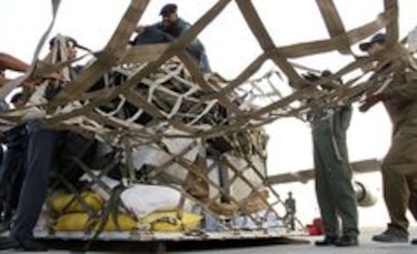 Terremoto de magnitud 7.8 deja muertos en tres países