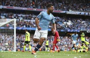Con 'hat trick' de Agüero, el City golea 6-1 a Huddersfield