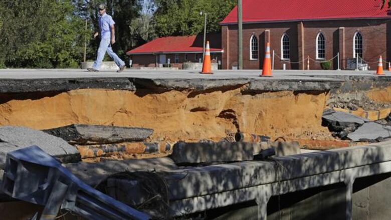 Los restos de Matthew inundan Carolina del Norte