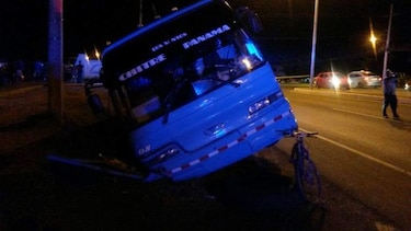 Accidente deja 15 estudiantes heridos en La Villa de Los Santos