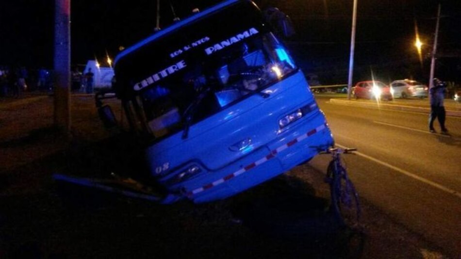 Accidente deja 15 estudiantes heridos en La Villa de Los Santos