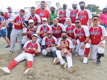 Torneo Superior de Softbol revela nuevos talentos