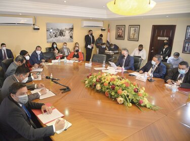 Legislan sobre a dónde debe ir el dinero por comerciales doblados