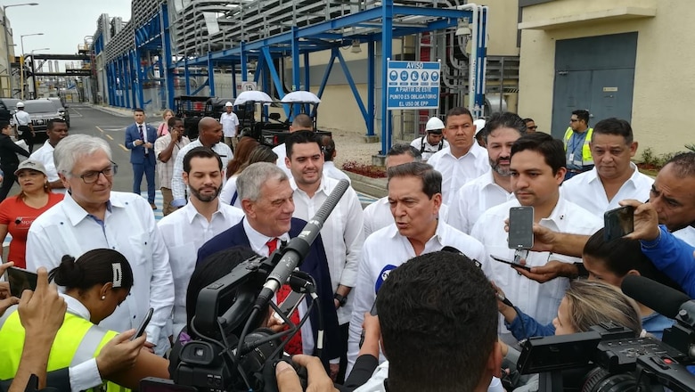 Michael Kozak bautiza el 'hub' de gas ubicado en la provincia de Colón