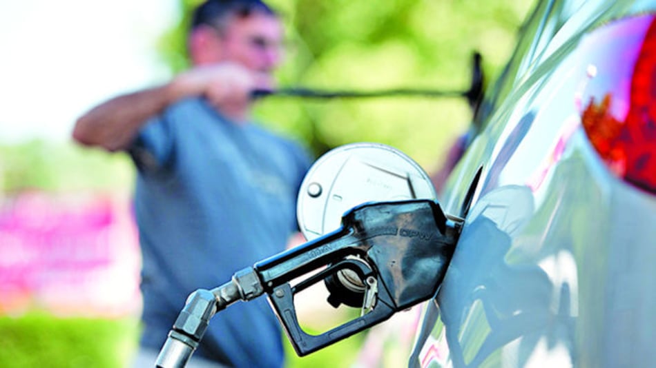 Galón de gasolina subirá 8 centésimos y el diésel 6 centésimos