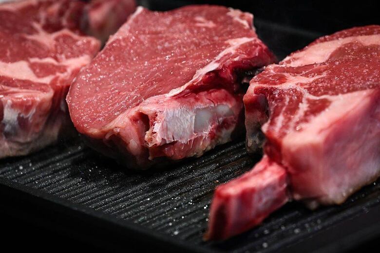 Por qué el precio mundial de la carne alcanzó un máximo histórico mientras el azúcar y los productos lácteos bajaron