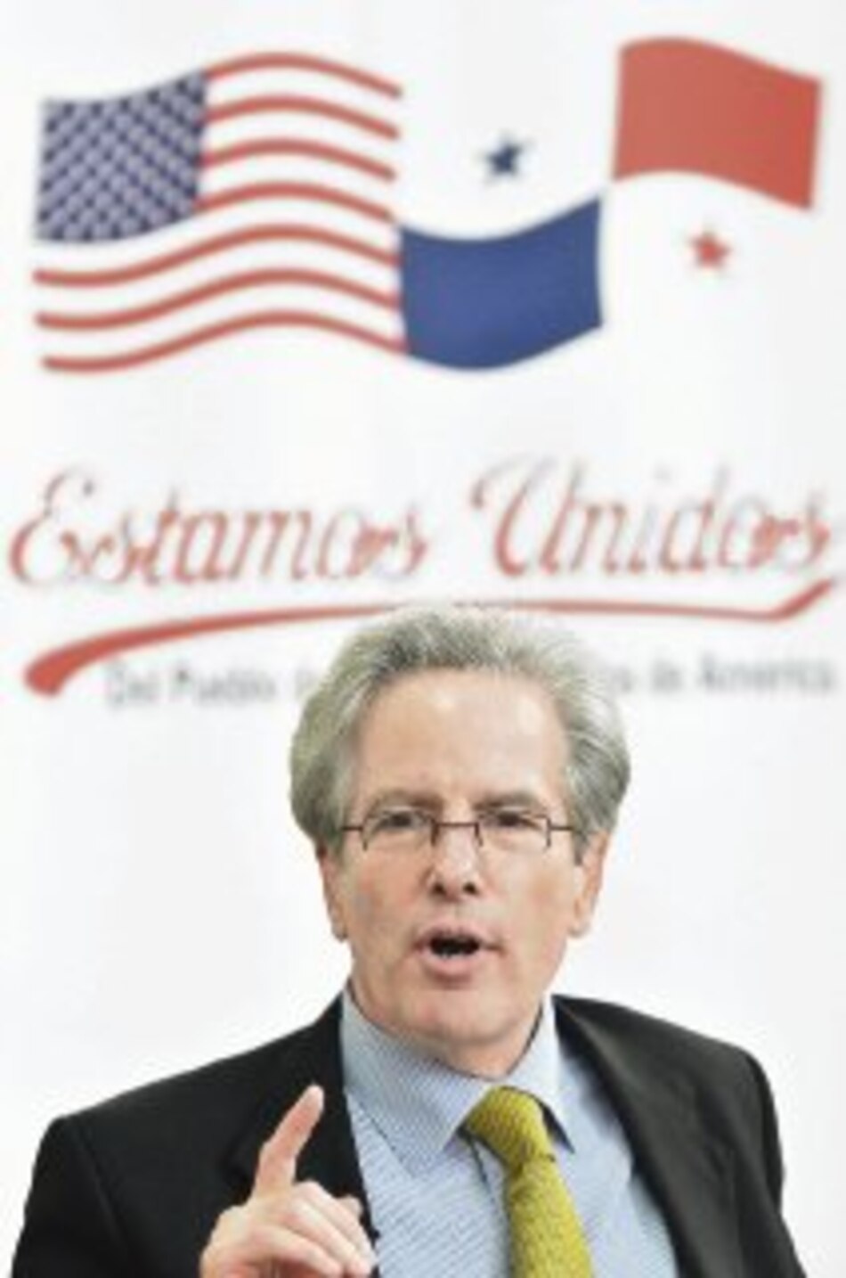 El vuelo del emisario