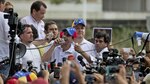 Venezuela: Oposición marcha contra la represión policial