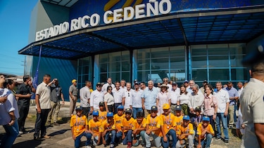 Presidente Mulino visita el Rico Cedeño y anuncia el reinicio del estadio