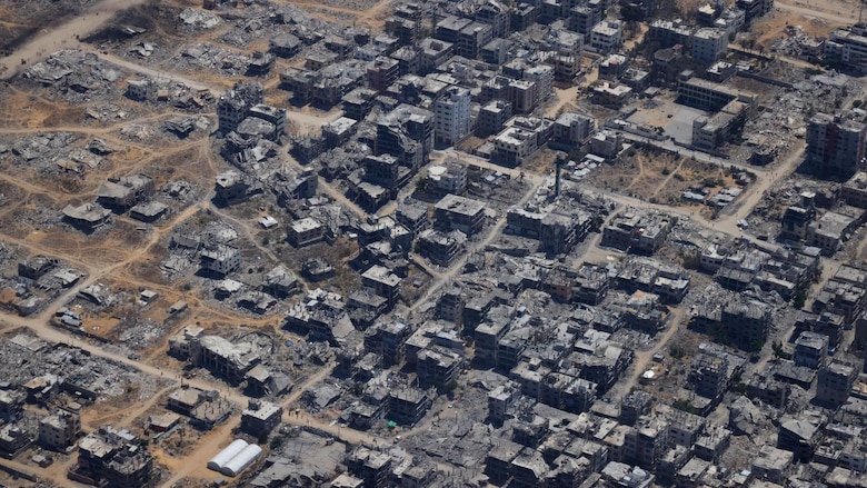 Las imágenes aéreas que muestran la magnitud de la destrucción en Gaza y que el gobierno de Israel no quiere que los periodistas filmen