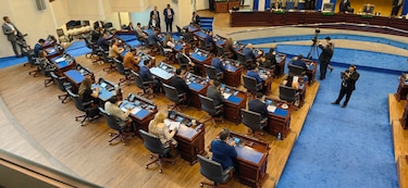 El Congreso de El Salvador elige al nuevo presidente de la Corte Suprema Justicia y a magistrados