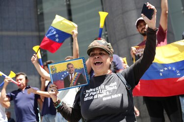 VIDEO: Las calles de Venezuela se inundan de manifestantes ante lo que consideran un fraude electoral