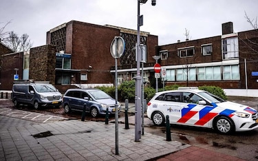 Detenidos 4 sospechosos tras explosión de un artefacto frente a sinagoga en Países Bajos