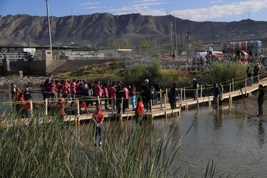 Evento ‘Abrazos no muros’ reencuentra a cientos de familias en frontera de México y Estados Unidos