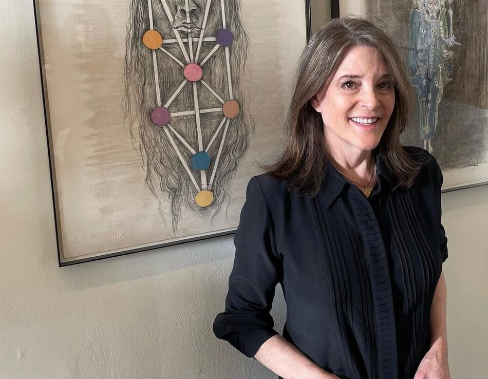 La gurú de la autoayuda Marianne Williamson competirá con Biden por la nominación demócrata