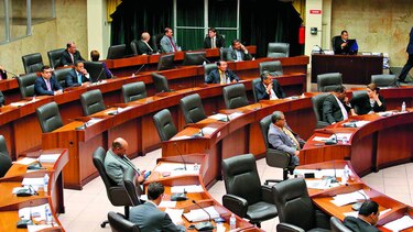 Proponen votar el 245 por bloque