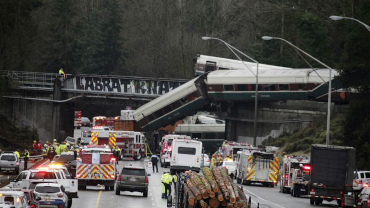 Un tren se descarrila en Estados Unidos y deja seis muertos