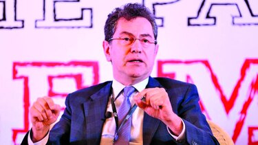 Liberan a periodista turco; sigue procesado