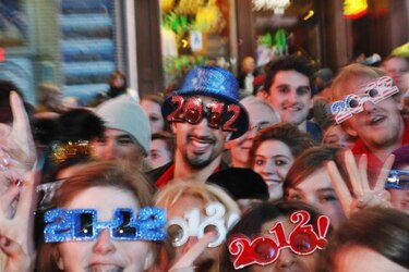 Nueva York saluda al 2012 y dice adiós a un difícil año viejo