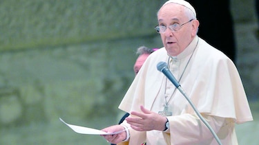 El papa destaca el deber de los padres