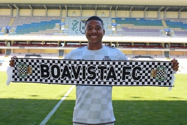 Ricardo Clarke es presentado por el Boavista de Portugal
