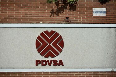 Detienen a viceministro venezolano por corrupción en petrolera estatal