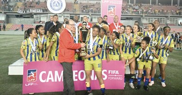 CD Universitario reina en el fútbol femenino panameño