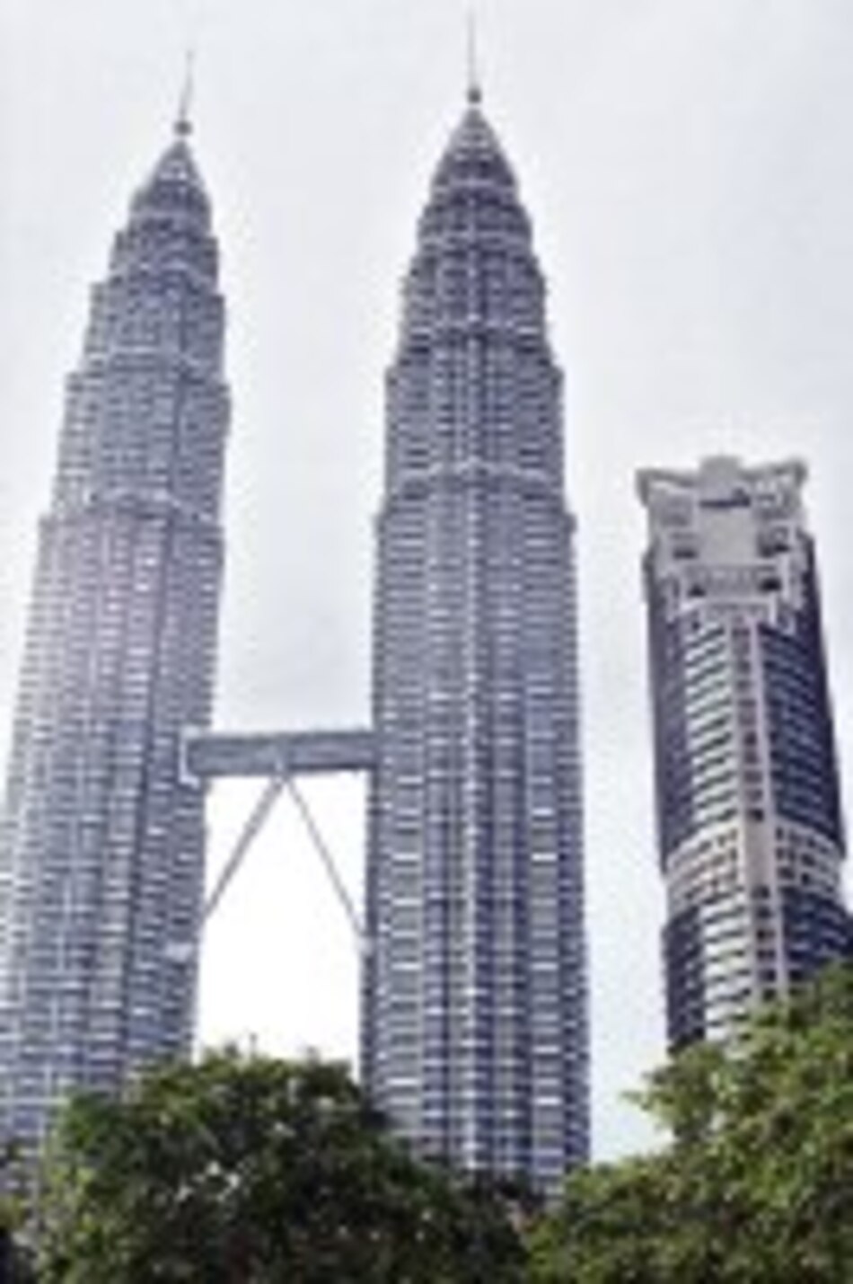 Malasia crece entre el modernismo y el islam