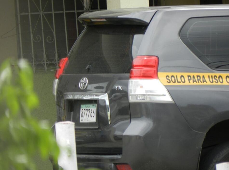 Fiscalía investiga uso inapropiado de vehículo estatal durante la cuarentena total 