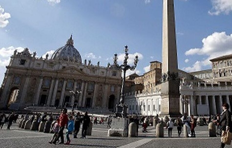 Banco del Vaticano dice estar blindado contra el lavado de dinero