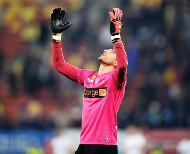 Penedo y Cooper se despiden del Dinamo Bucarest