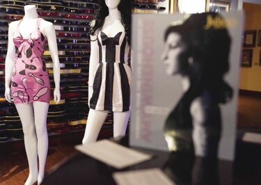 Subastan objetos de Amy Winehouse