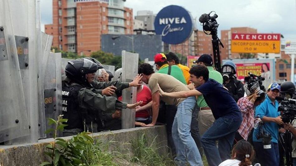 Poder electoral venezolano validó 1.3 millones de firmas para referendo