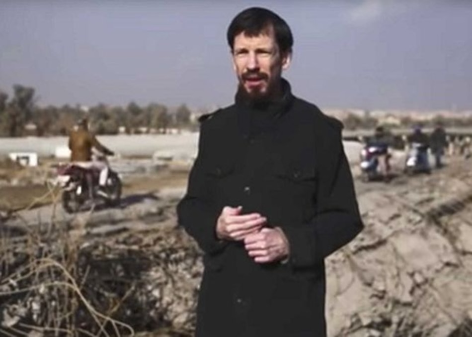 Video del EI muestra en Irak al periodista secuestrado John Cantlie