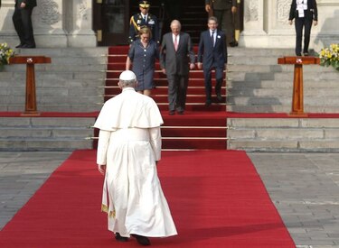 El Papa habla de corrupción en cita con Kuczynski y élite de Perú