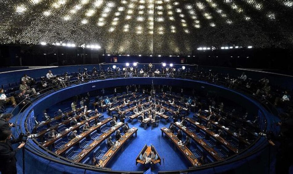 Senado de Brasil comienza deliberaciones sobre Rousseff