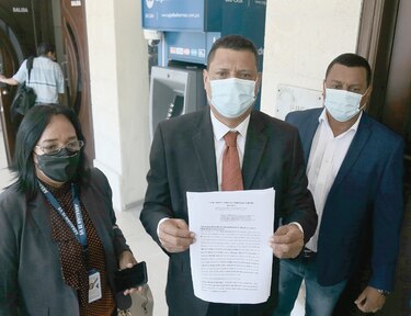 Denuncian a Solís y la Fiscalía Electoral abre proceso a Alex Lee