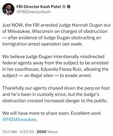 El FBI arresta a una jueza en Wisconsin y la acusa de obstruir el arresto de un migrante