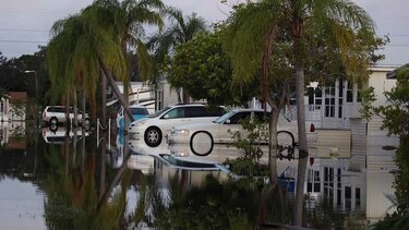La maltrecha Florida trata de evaluar los daños de Irma