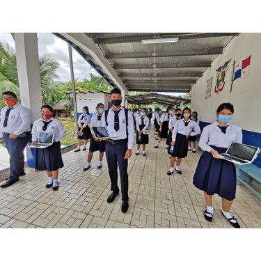 47 empresas han mostrado interés en el proceso de homologación de las laptops del Meduca