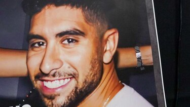 La familia de un rehén israelí condena el video de Hamás que lo muestra demacrado