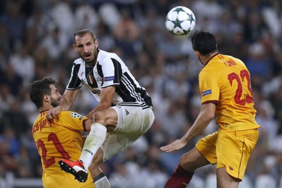 Sevilla y Juventus empatan sin goles