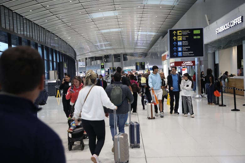 Fisuras y desprendimientos obligan a Tocumen a revisar sus pistas cada media hora