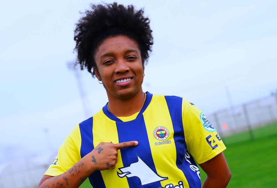 Marta Cox se convirtió en nueva jugadora del Fenerbahçe de Turquía