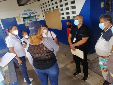 Acondicionan escuelas para la jornada de vacunación en siete corregimientos de Panamá este